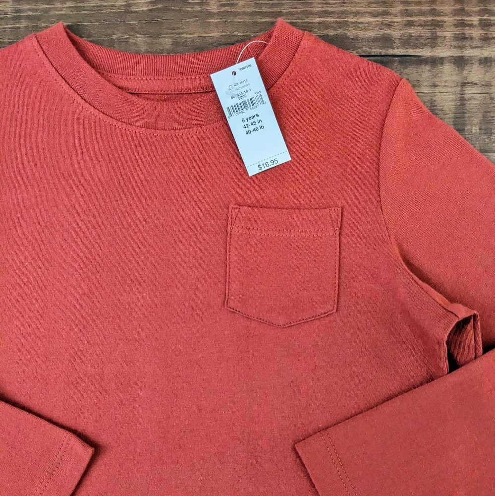 NWT Gap Tee Shirt